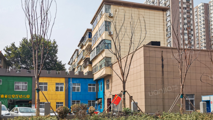 政四街6号院外景图