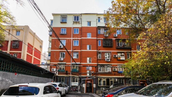 红居南街外景图