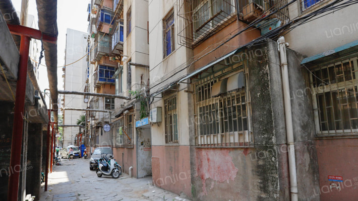 桐柏路219号院外景图