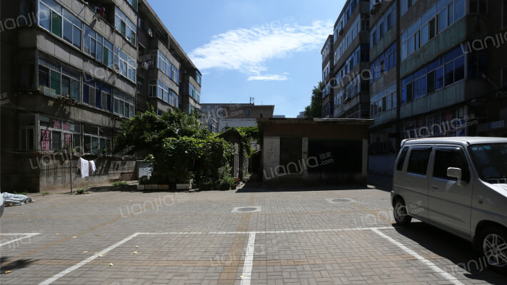 山西大学大东关家属楼外景图