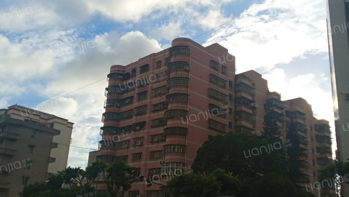 龙海大厦外景图