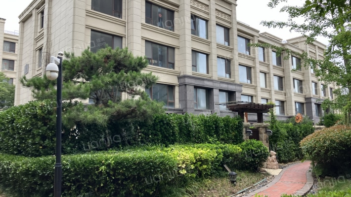 世茂拾贰府外景图