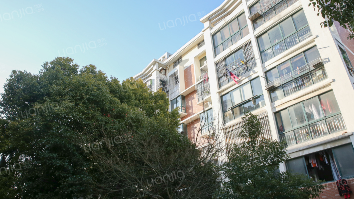 白云佳苑外景图