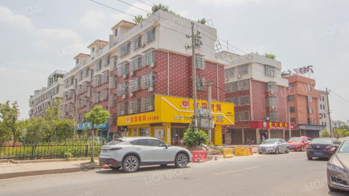 星火拆迁户小区外景图