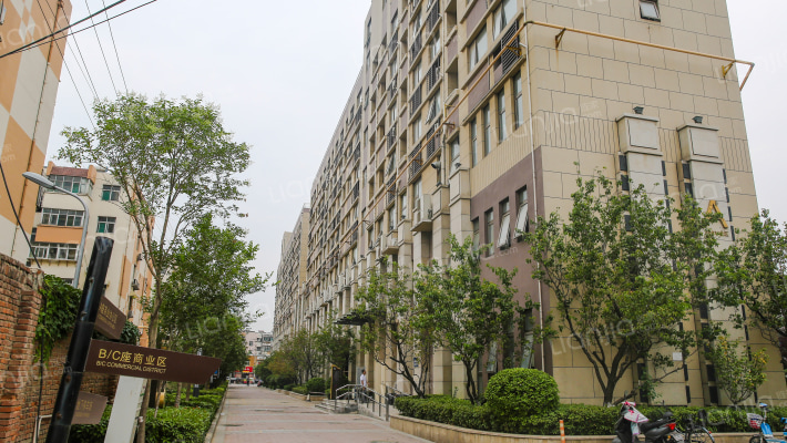 绿地玫瑰坊外景图