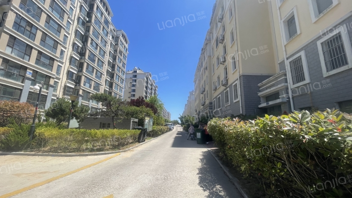 隆和伊顿阳光外景图