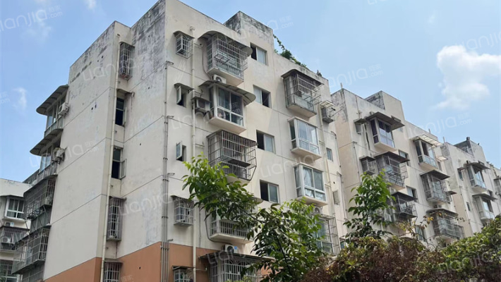 拆院并院小区外景图