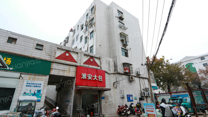 菜场楼宿舍外景图