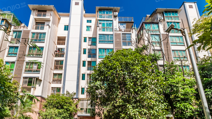 广汇•湖光山色外景图