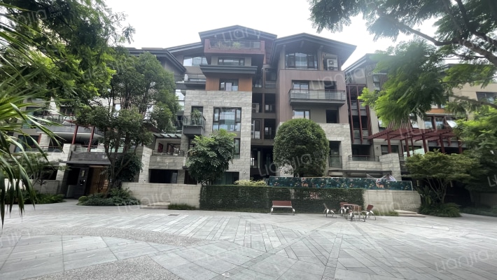 麓湖生态城香林堤外景图