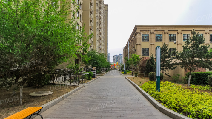 天安珺庭外景图