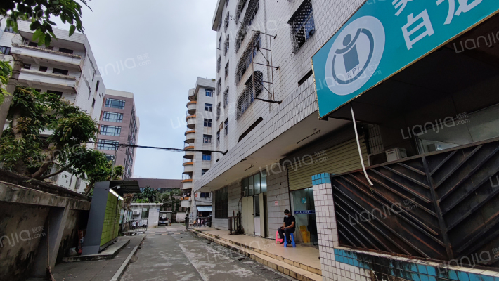 龙翔公寓外景图