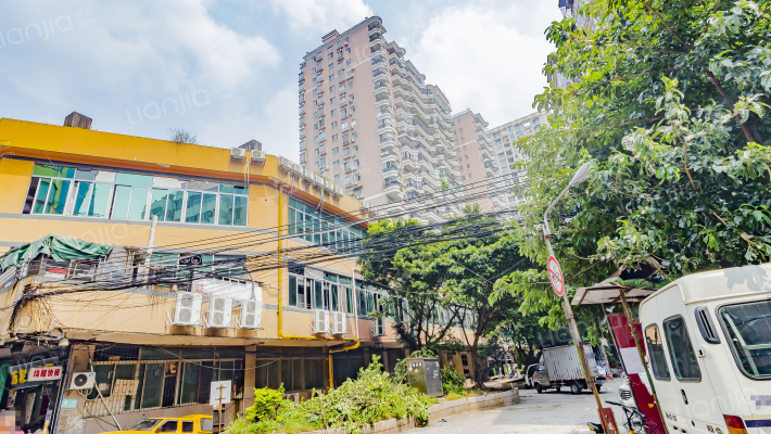 福兴大厦外景图