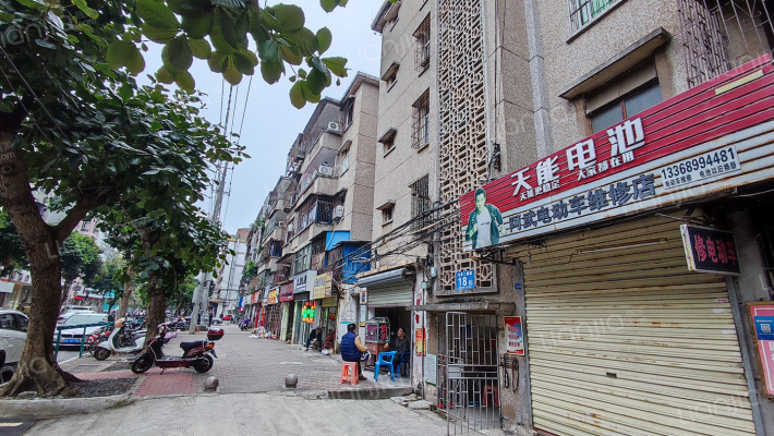 化工局宿舍外景图