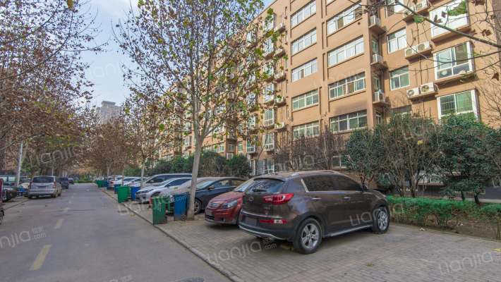 琉璃寺村外景图