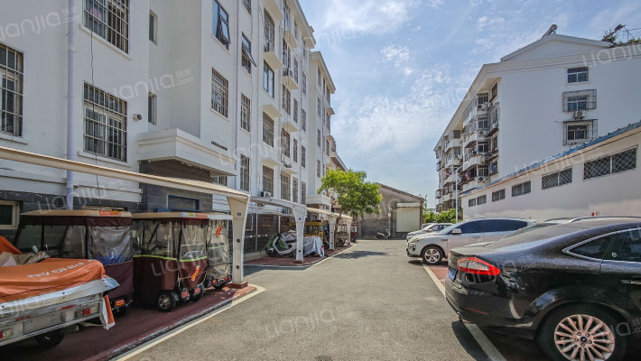 騰龍阁小區外景图