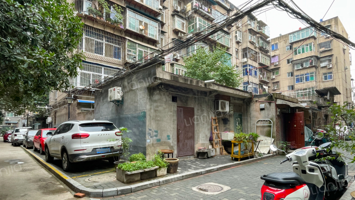 中国工商银行西安市支行家属院外景图