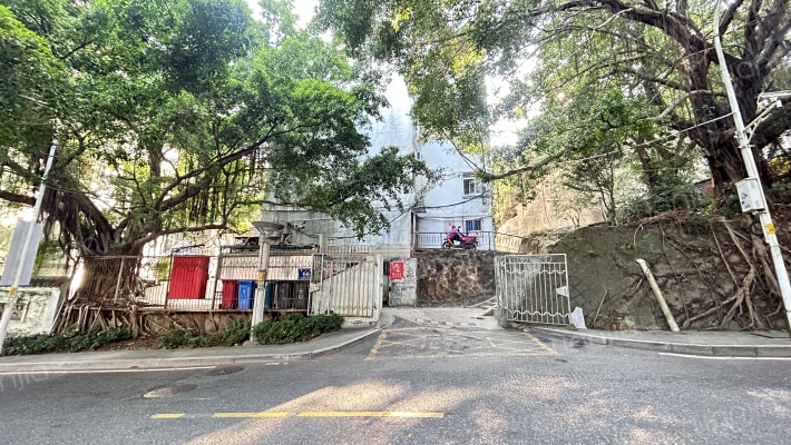 马尾中钢宿舍外景图