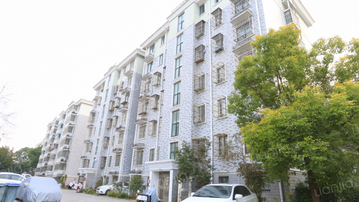 樱花小区外景图