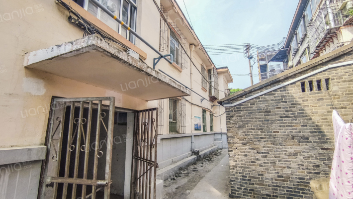 港华燃气职工宿舍外景图