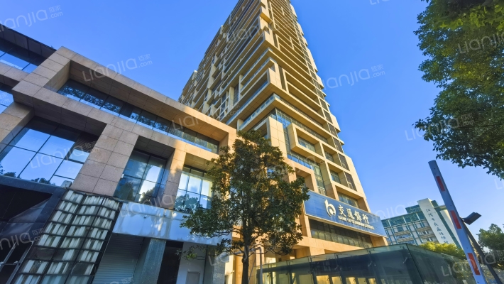 汇富广场外景图