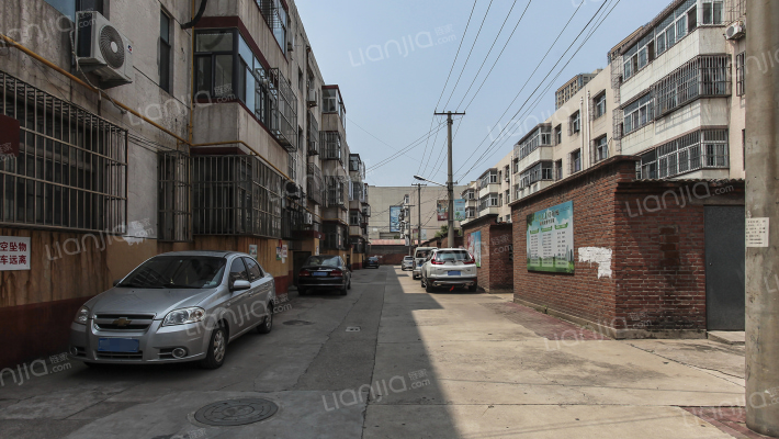 教委住宅外景图