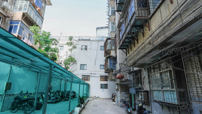 红旗路58号院外景图