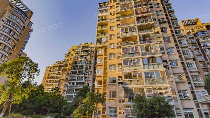 佳鸿芝园外景图