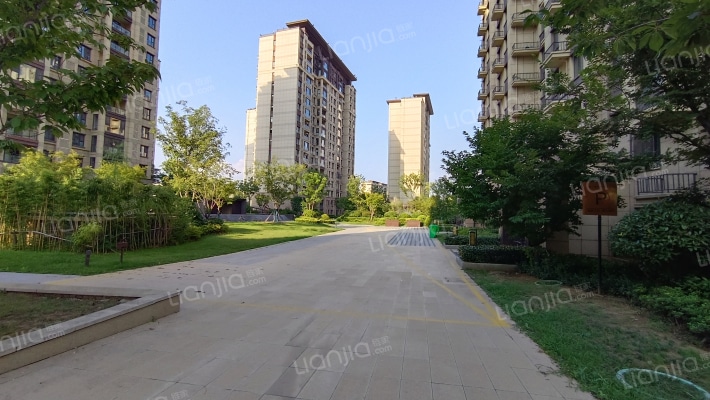 隐山观湖A区外景图