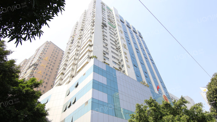 红盾大厦外景图