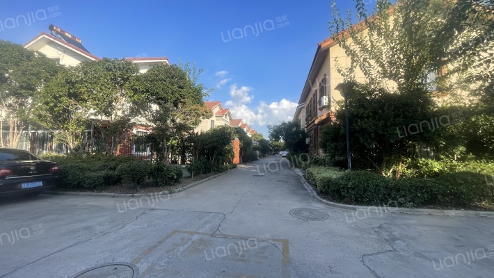 同禾花园外景图