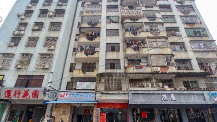 運行花園外景图