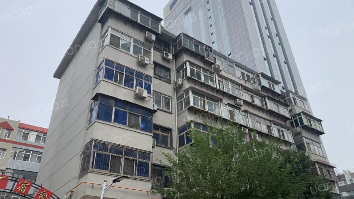 市搪瓷厂宿舍外景图