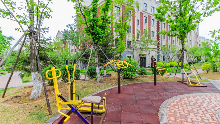 保利蔷薇外景图