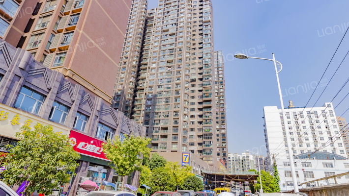 摩天逸品外景图