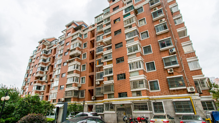 河畔明珠外景图