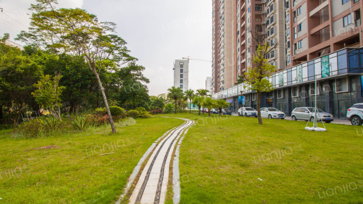 丹梓龙庭外景图