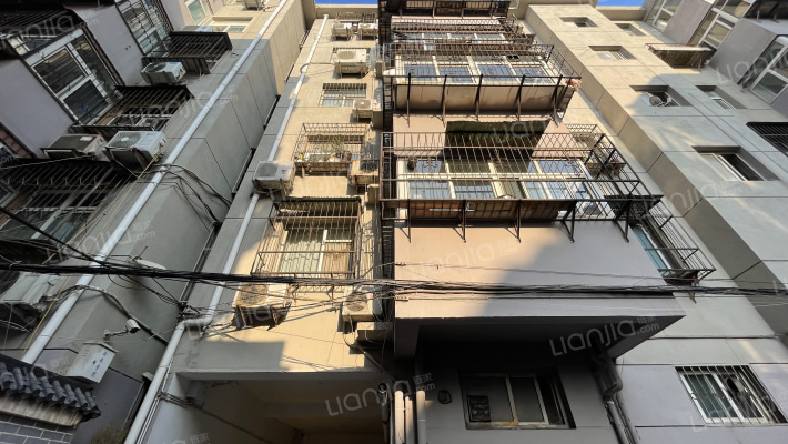 东风路22号院外景图