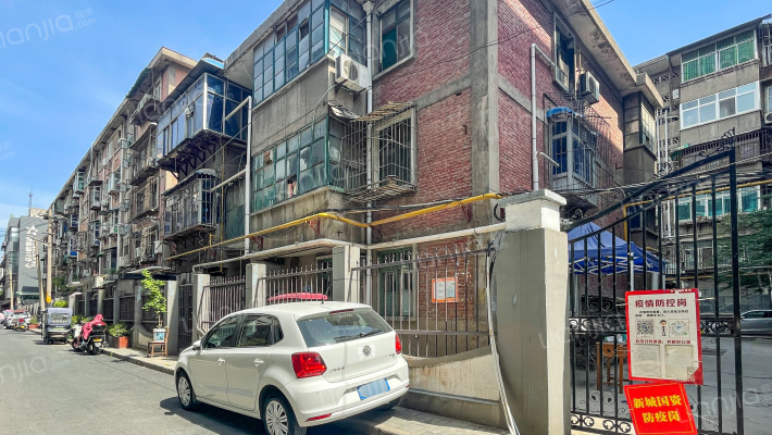 四浩庄46号院外景图