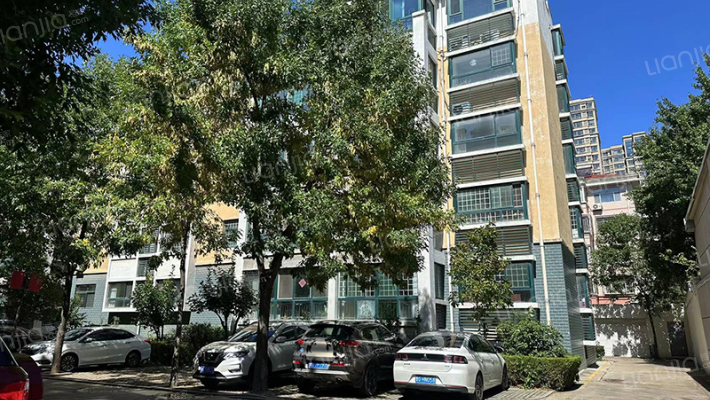 奎文住建局宿舍外景图