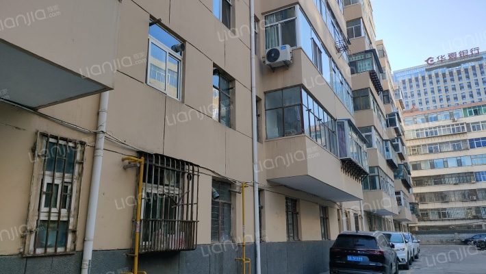 蓝星家属院外景图