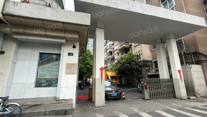 中山北路450号外景图