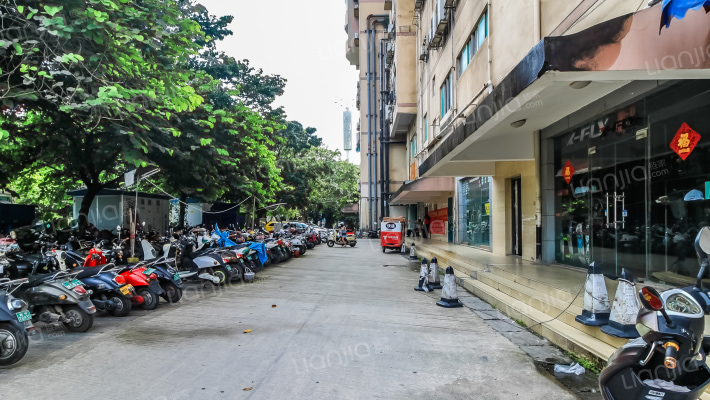 21时代大厦外景图