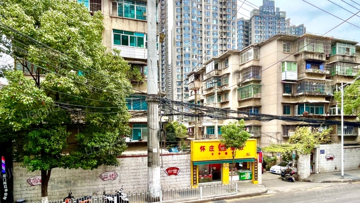 宅吉路317号外景图