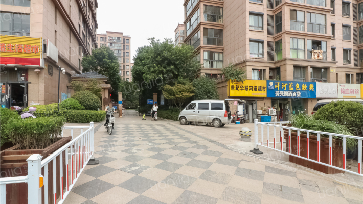 旭日学府外景图