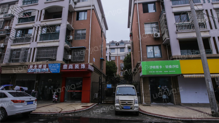 姑孰新城里昂座外景图