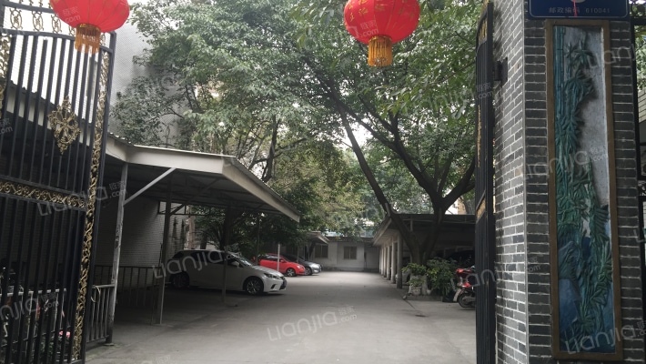 蜀汉东街8号外景图