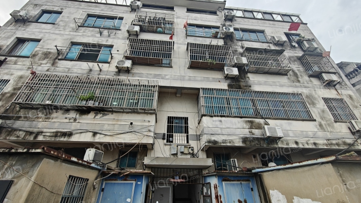 元鹤街外景图