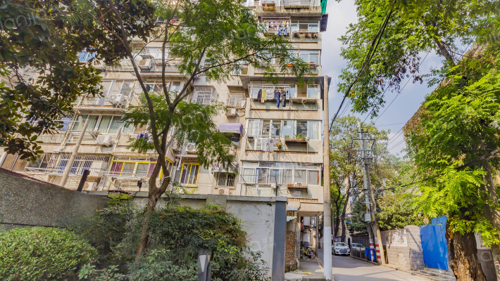 西八府塘外景图