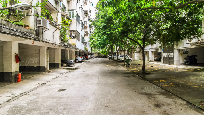 建政路小区外景图